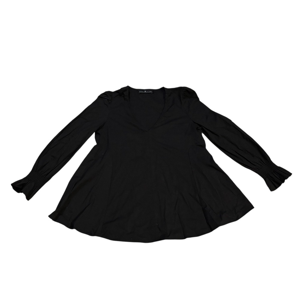 Pomander Place by Tuckernuck Easton Black Top Small Long Sleeve Ruffle Cuff